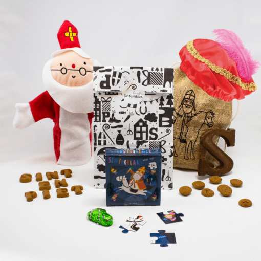 Schoentraktatie | Sinterklaaspuzzel en Pietenmuts