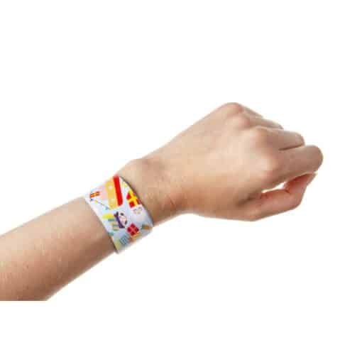 Sinterklaas traktatie | Klaparmband met tol - Afbeelding 2